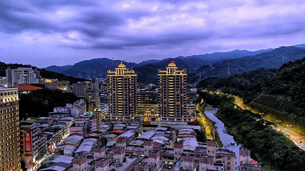 深坑海灣假日酒店全解析｜近木柵、動物園，台北近郊舒適度假選擇