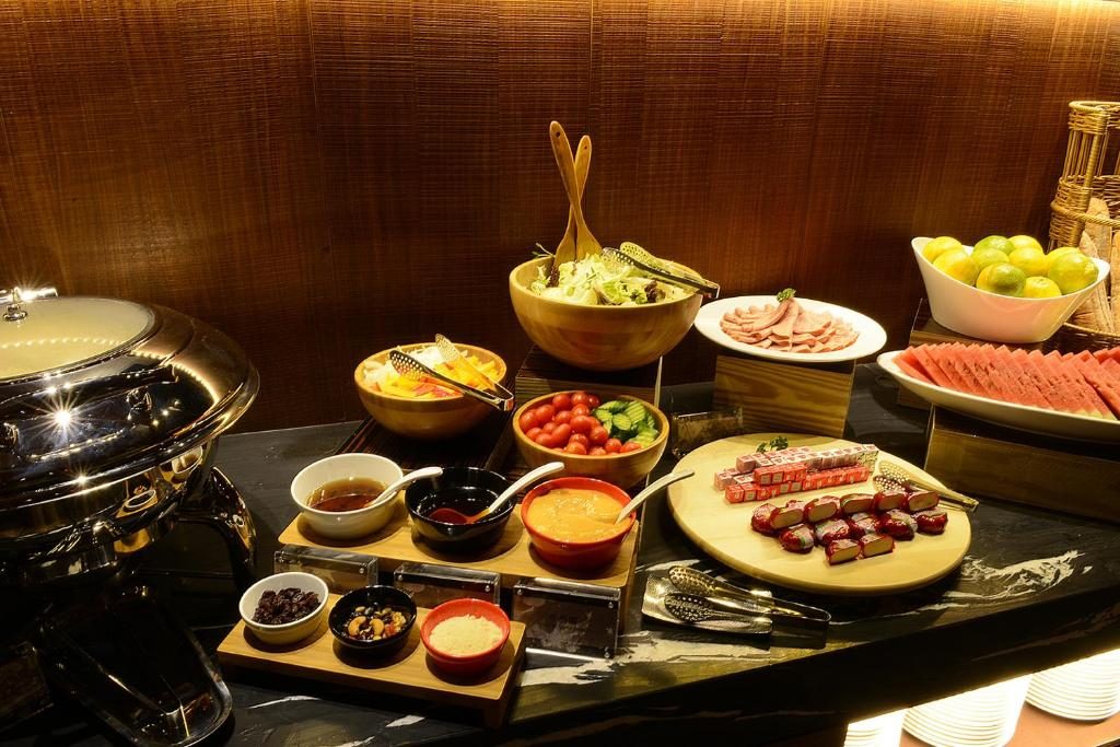 薆悅酒店台中館｜走路到忠孝夜市，火車站步行可達的舒適住宿首選