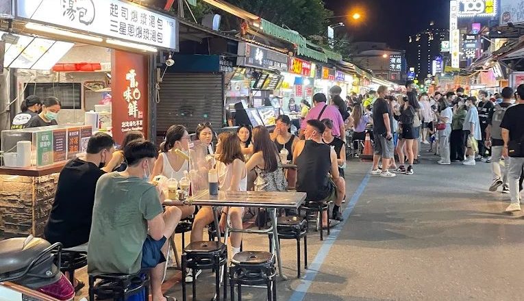 羅東夜市的美食探索與必訪攤位