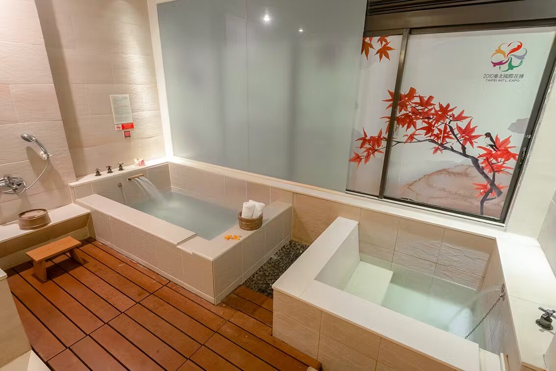 在北投泡一場城市裡的一池暖泉｜住進北投水美溫泉會館的悠閒日常