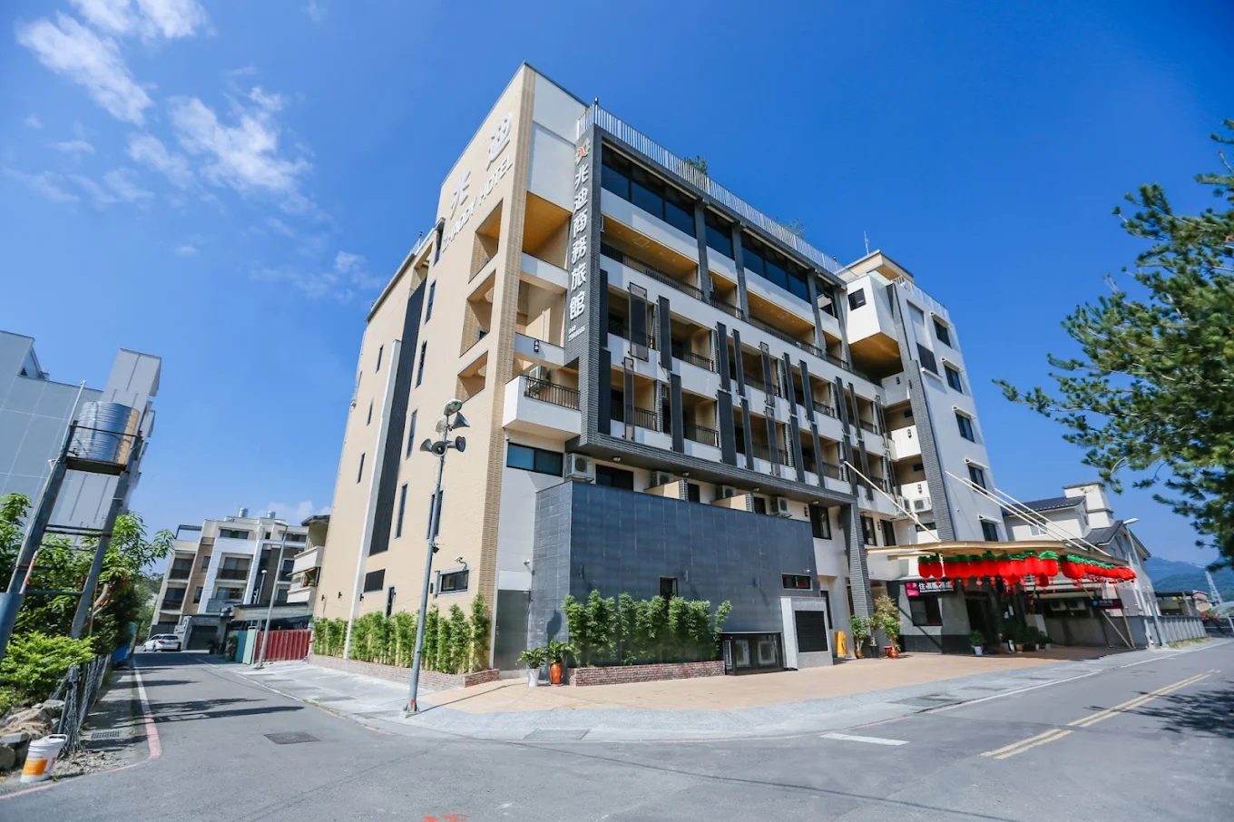 🏞 南投輕旅行住宿推薦｜埔里兆迪汽車旅館只要 $1,888 含早餐，賞景泡湯都搞定！