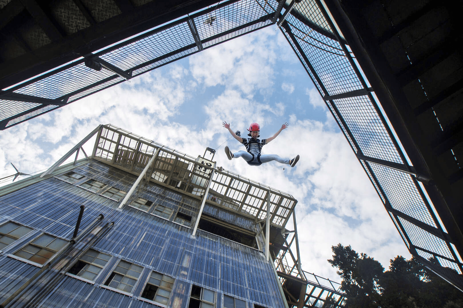 為了一段聲音走進園區，十鼓文創園區，在記憶與當代藝術之間找到平衡