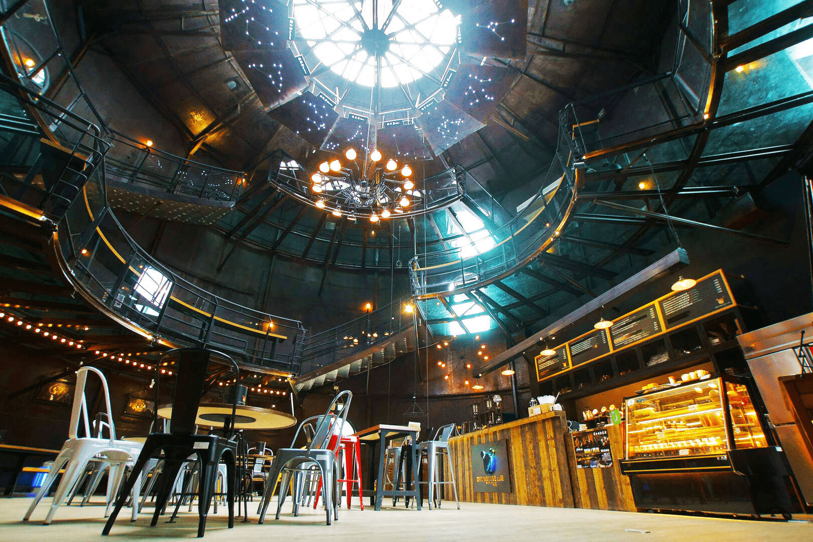 為了一段聲音走進園區，十鼓文創園區，在記憶與當代藝術之間找到平衡