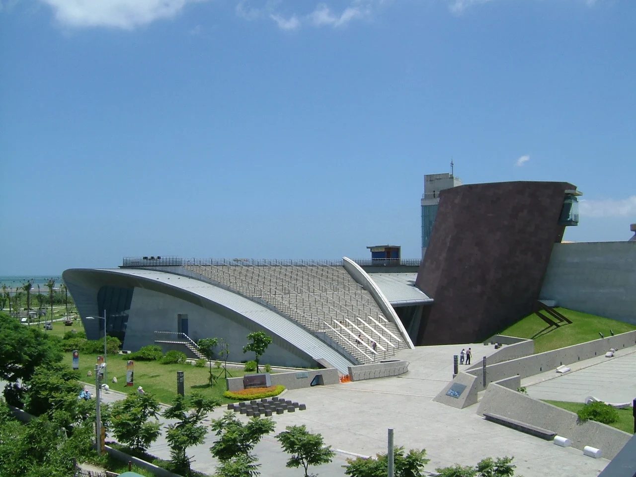 新北十三行博物館一日遊全攻略｜交通、展覽亮點與最新活動資訊