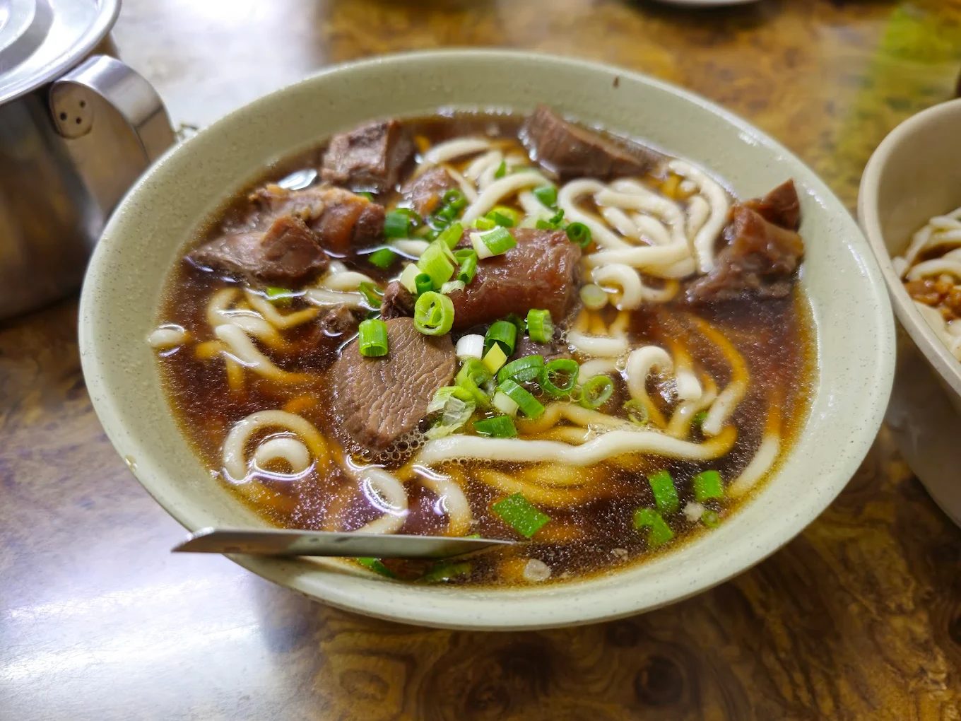 西門町美食全攻略｜必吃的5家人氣餐廳與特色料理推薦