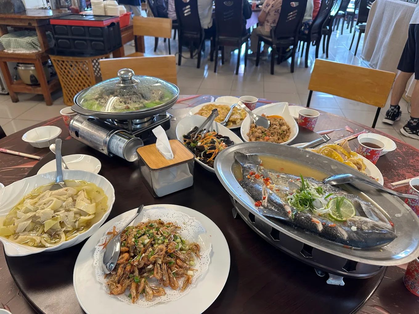 🌸 拉拉山一日遊全攻略｜神木群步道、石鍋鴨肉、浪漫民宿一次滿足