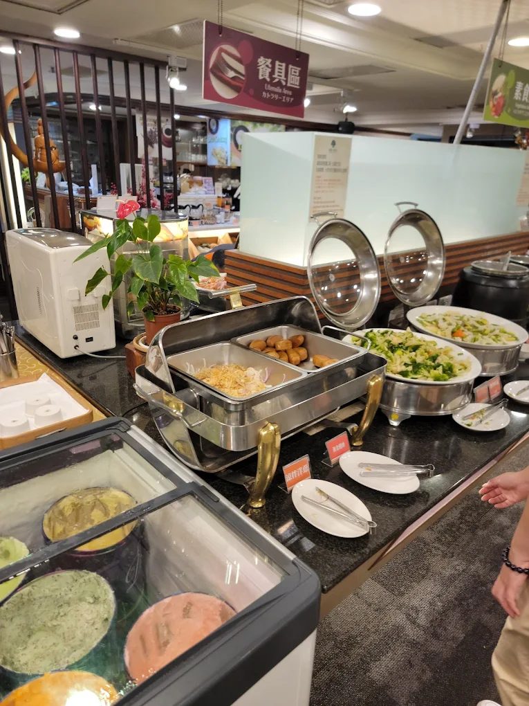 台南住宿優惠｜劍橋大飯店台南館只要 $1,888 起，免費升等家庭房還送早餐！