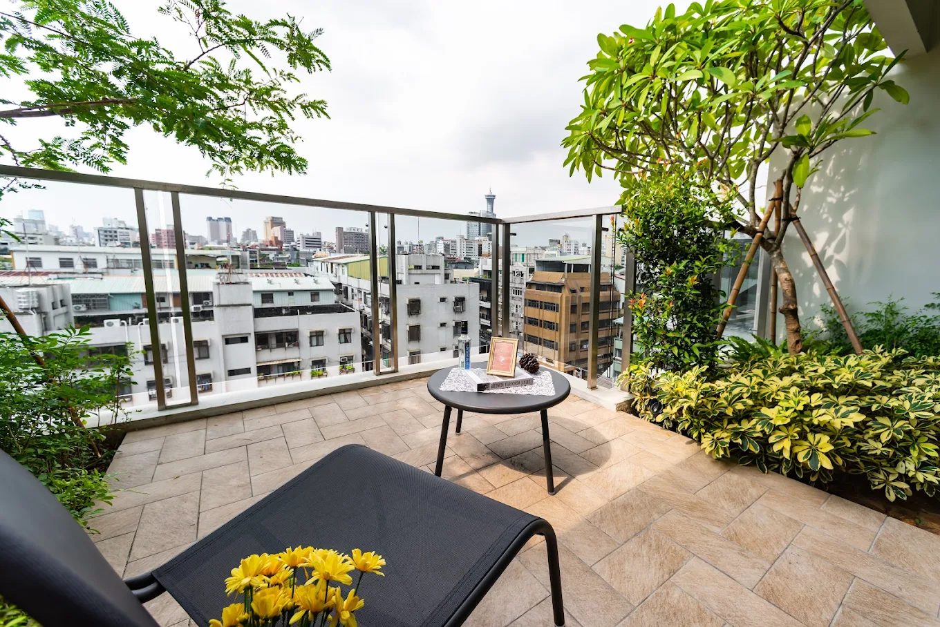 台中文創住宿推薦｜挪威森林MOTEL台中文創館，情侶約會＆親子輕旅行高CP值首選！