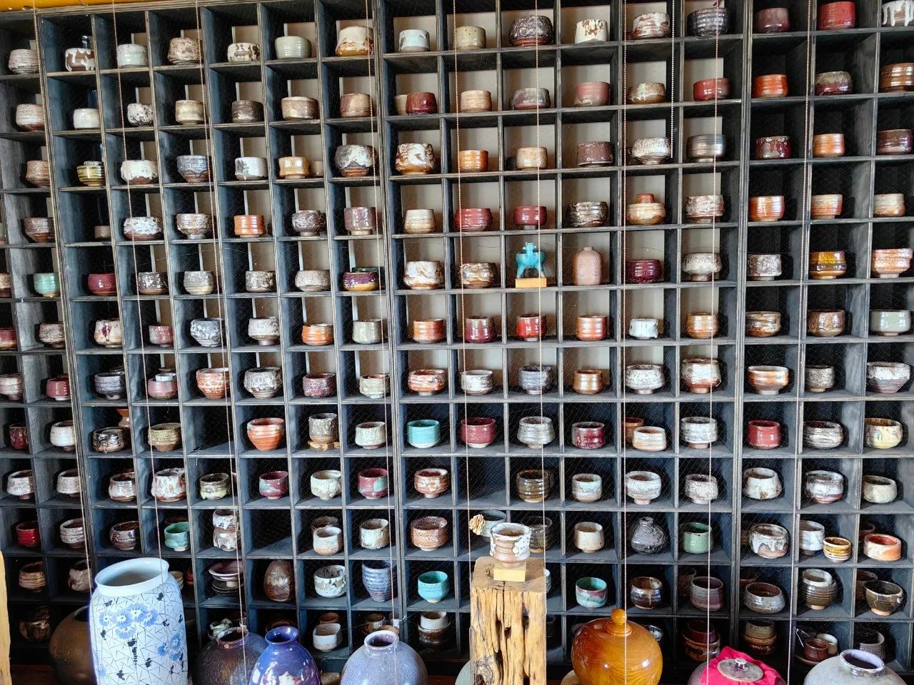 想逃離都市？來南投鹿鼎莊住進山景裡