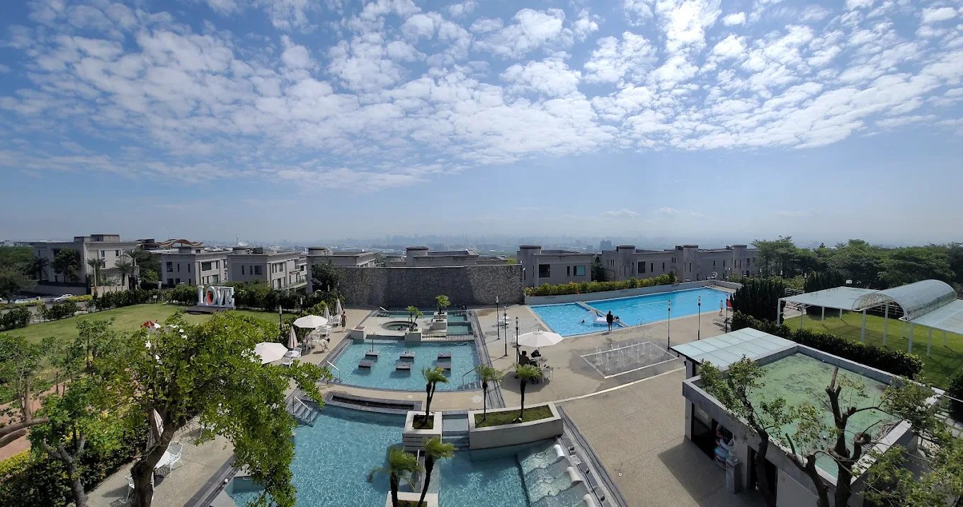 台中清新溫泉飯店｜全台中唯一夜景溫泉五星飯店，平日雙人只要 $3,780 起