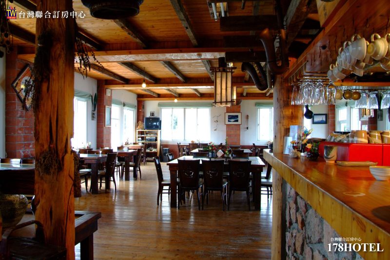 🌲優惠｜南投溪頭鹿鼎莊一泊二食只要 $1950｜360度全景視野＋古色古香陶藝民宿