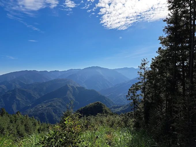 愛上喜翁民宿｜坐擁雲海星空的豪華露營秘境，五峰必住首選！