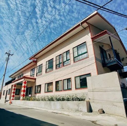 司馬庫斯住宿推薦【2025最新】｜必住崗好山莊、星空漫漫，體驗神木群與滿天星空 