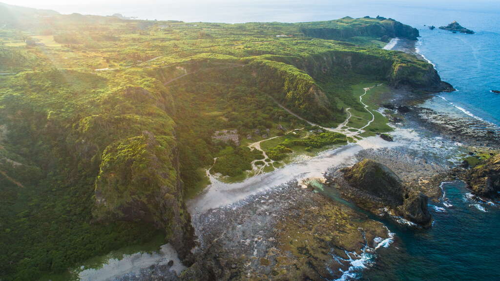 綠島景點全攻略｜探訪神秘柚子湖與必訪5大自然奇景