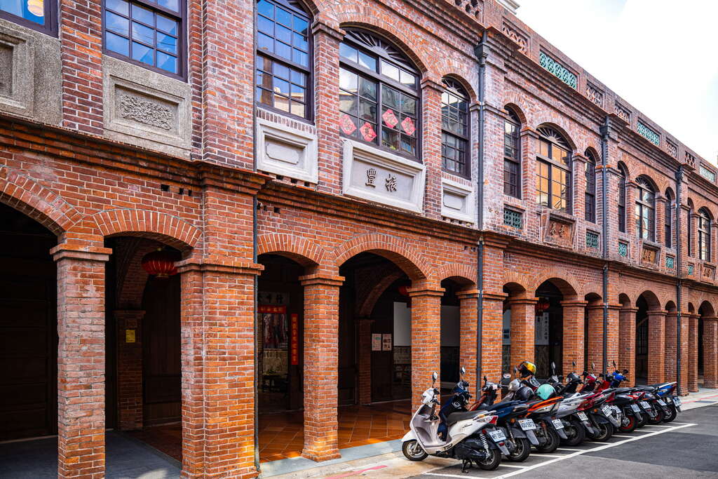 北部一日遊景點推薦：探索碧潭、陽明山和象山等必訪之地