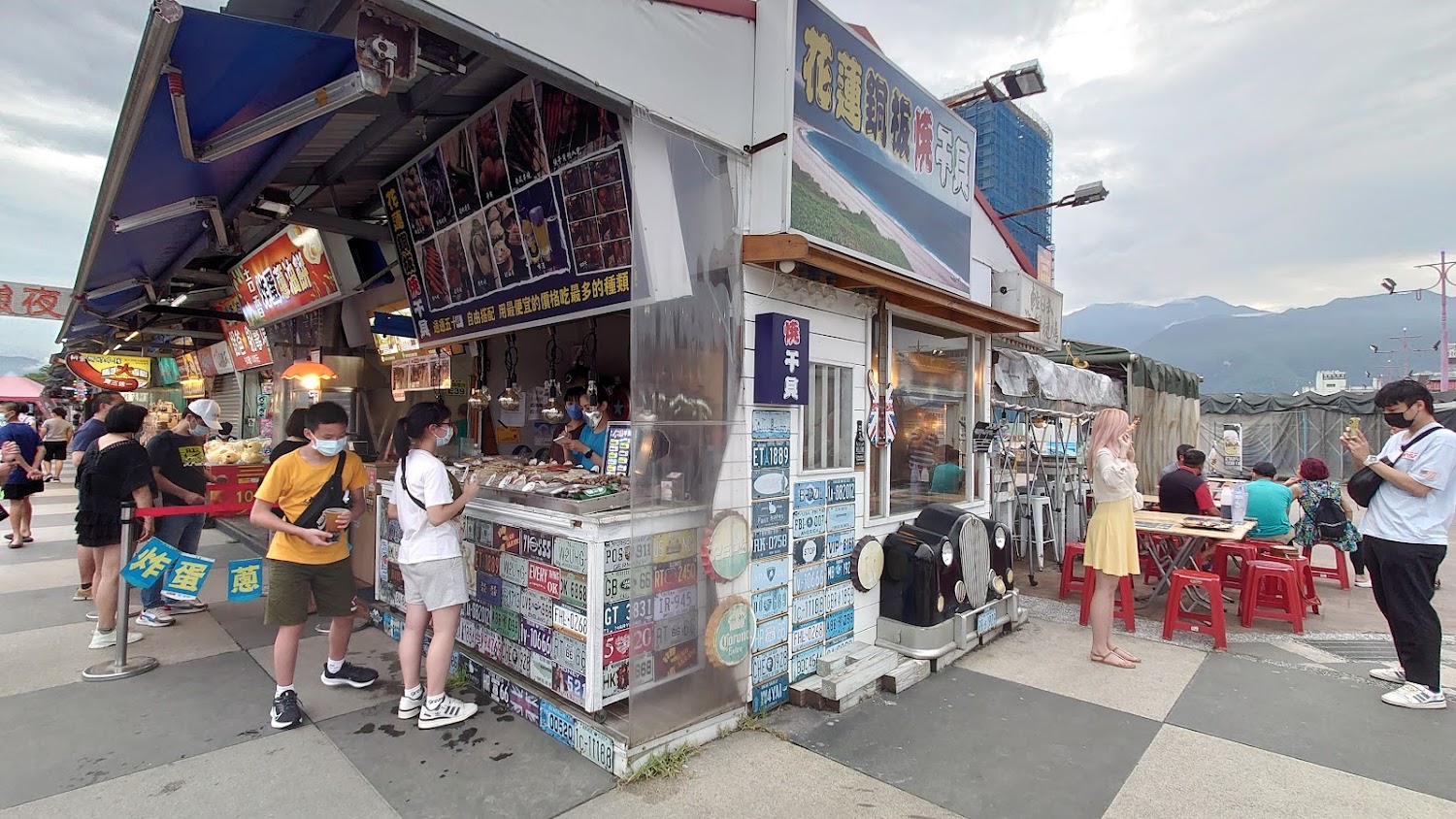 炸雞｜探索東大門夜市的美食與樂趣：2025最新攻略