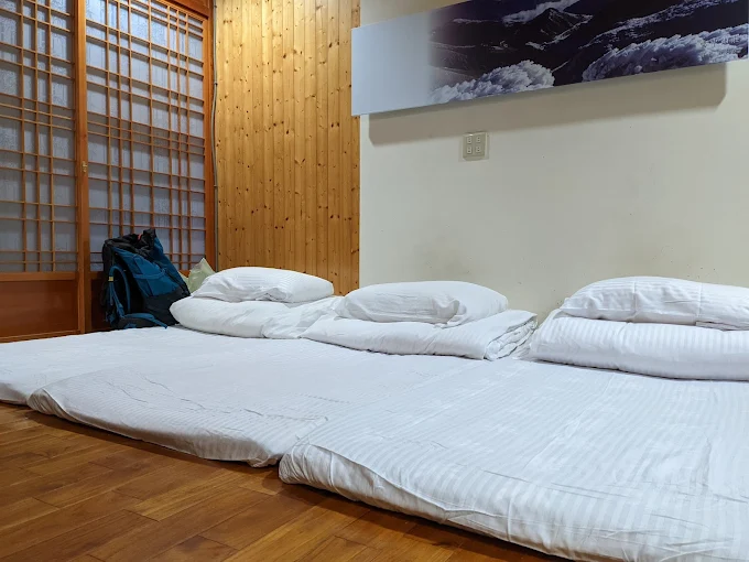 滑雪山莊和室通舖式客房內景