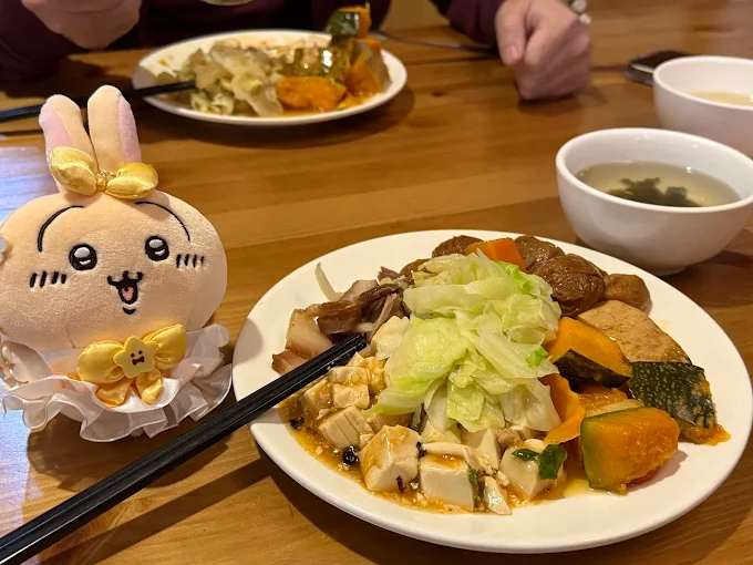 松雪樓高山餐廳供應的家常餐點