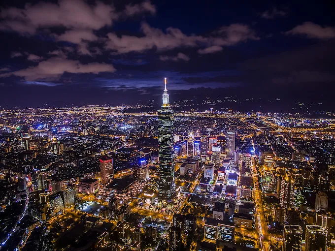 北部夜間自駕必訪景點TOP5｜象山、陽明山、貓空、碧山巖、台北101夜景全攻略