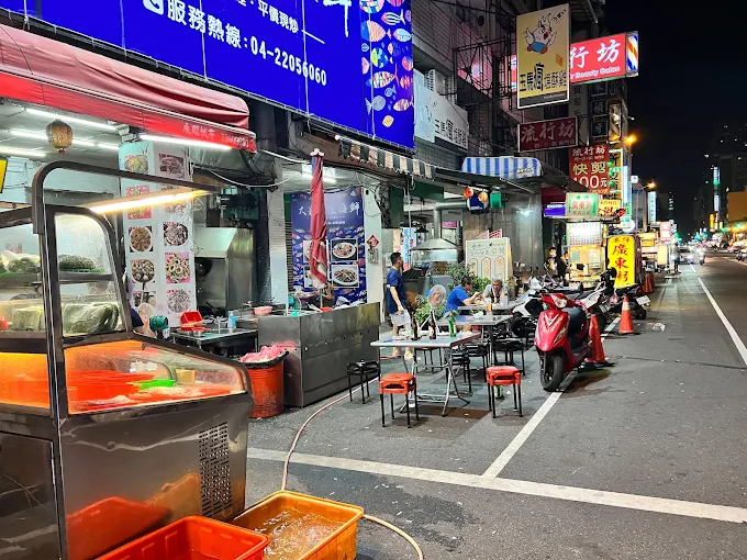 台中住宿首選｜凝萃 G11 水岸隱邸，高CP值平價旅店近火車站！