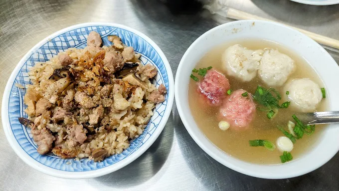 新竹城隍廟探索之旅｜歷史文化、必吃美食與夜市攻略