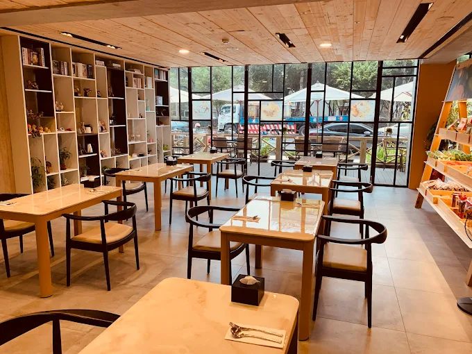 康茵行旅/台中烏日/高鐵/捷運/飯店/無障礙旅館