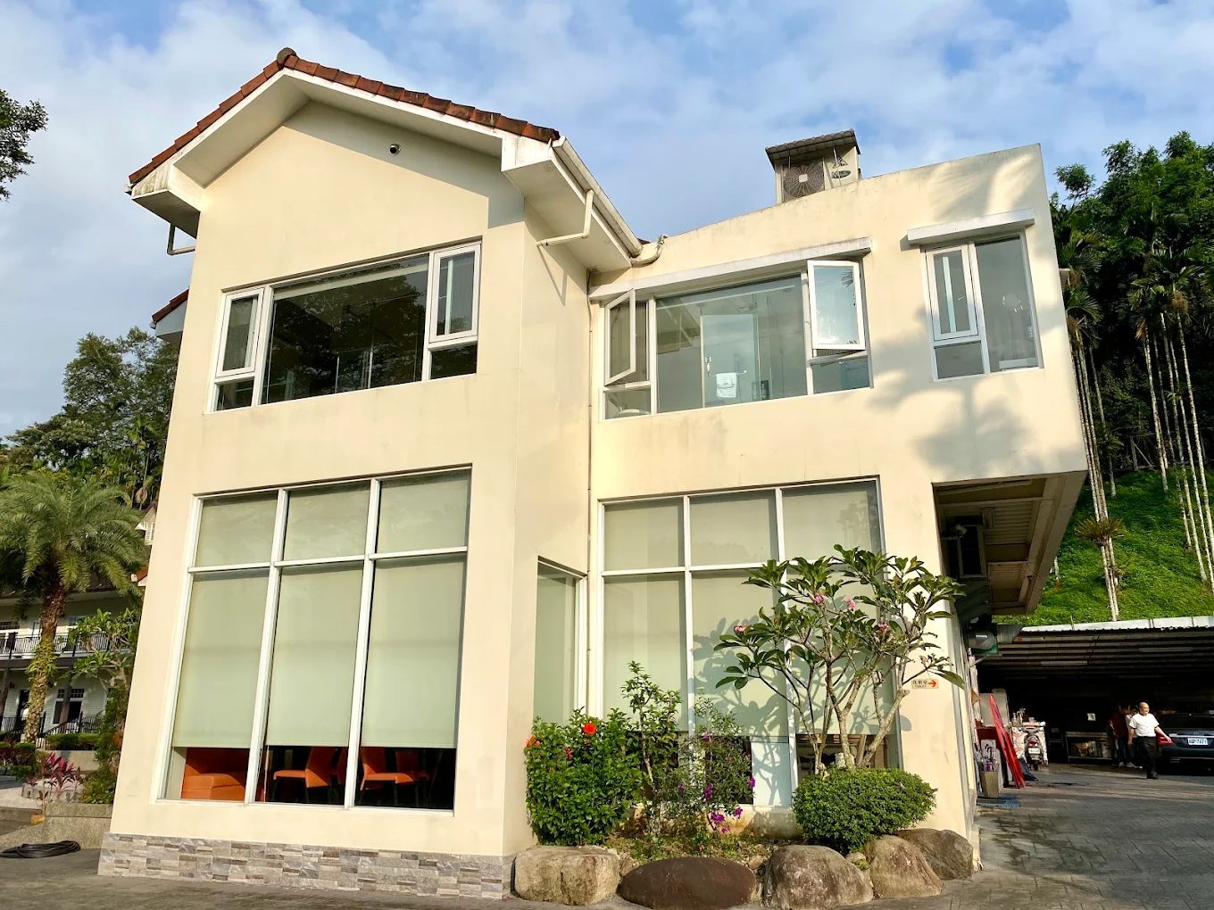 南投魚池秘境！日月潭布查德Villa周年慶｜每人只要 $1,999 一泊二食＋下午茶