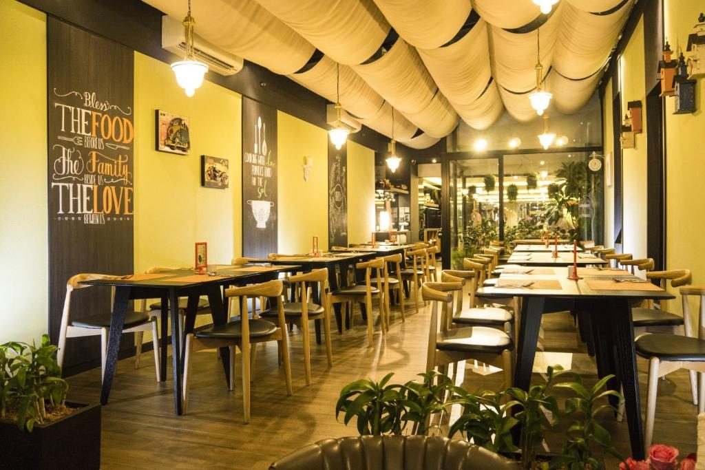 「高雄港（剛）好」：5 大住宿攻略，港景夜市一次收