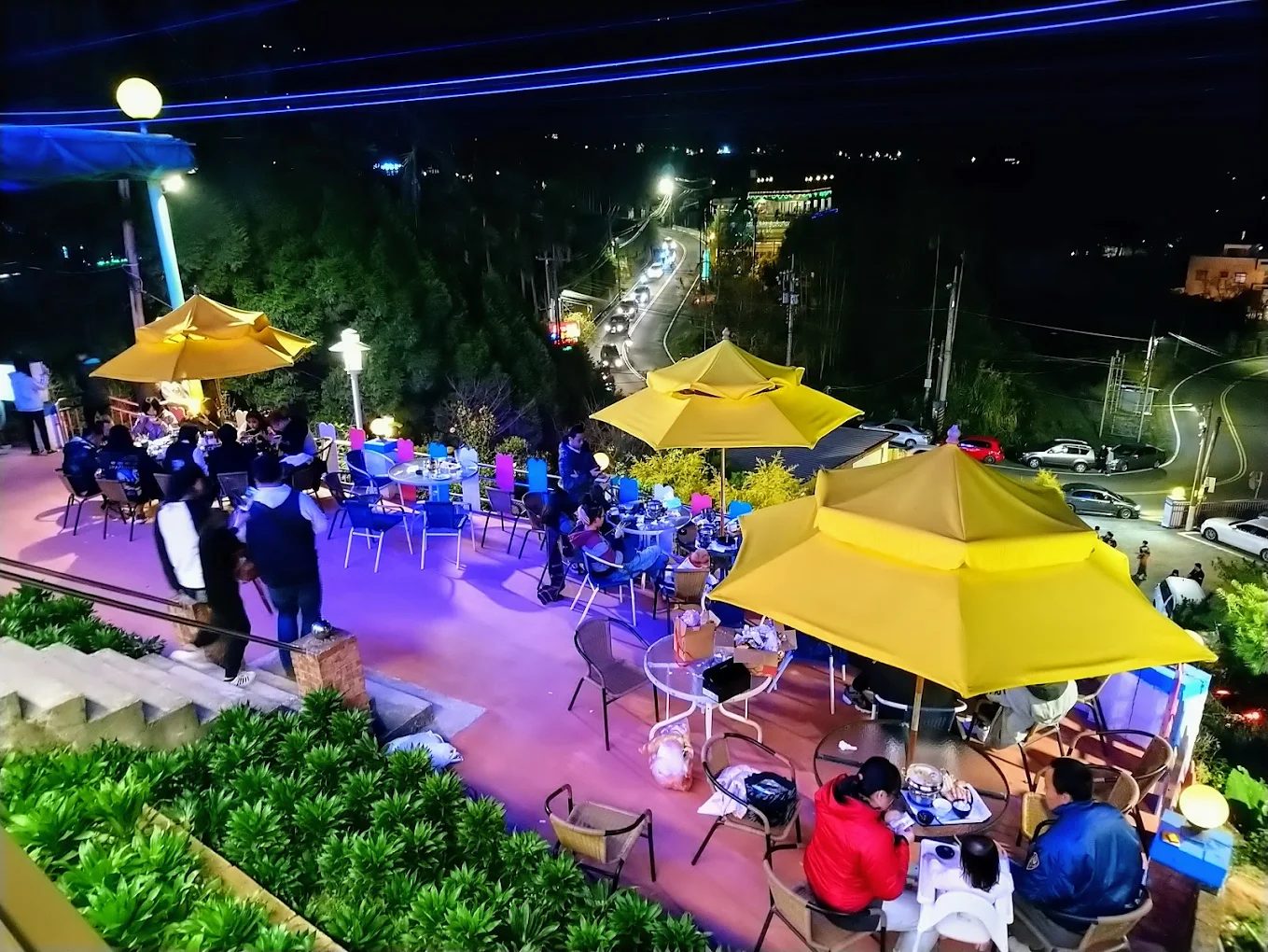 夜景咖啡廳的極致享受|好星晴咖啡帶你感受不一樣的夜空