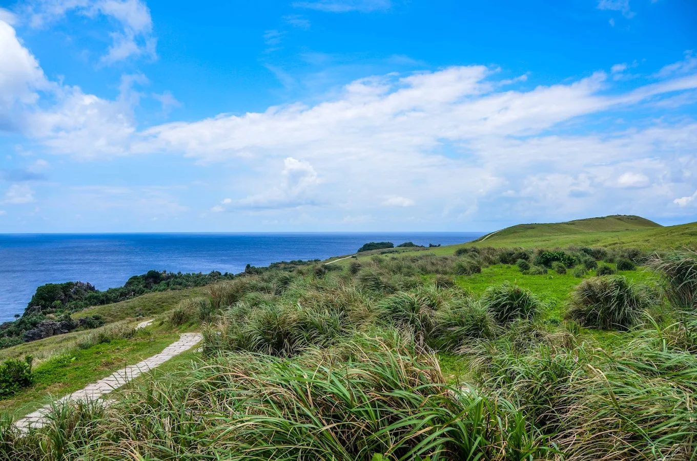 蘭嶼旅遊攻略2025｜必訪景點與隱藏美食完整指南