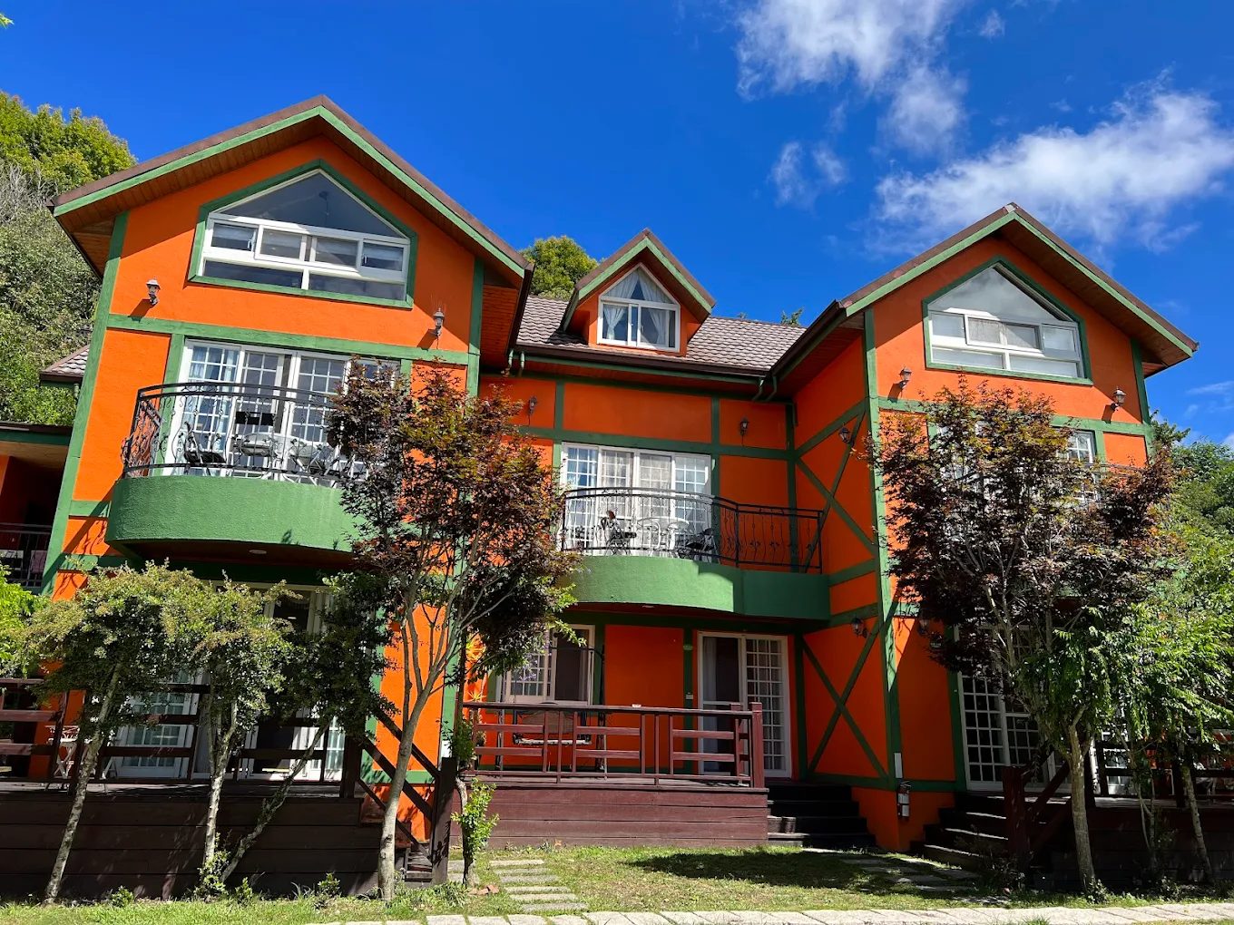 🌲 清境高山秘境住宿推薦｜清境之星樂活莊園 雙人房只要 $1,450 起