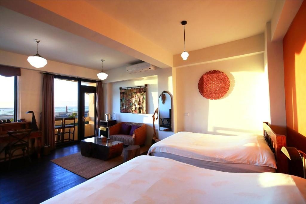 慢點看海、快點訂房！2025 花蓮住宿懶人包，從豪華飯店到背包客全收錄