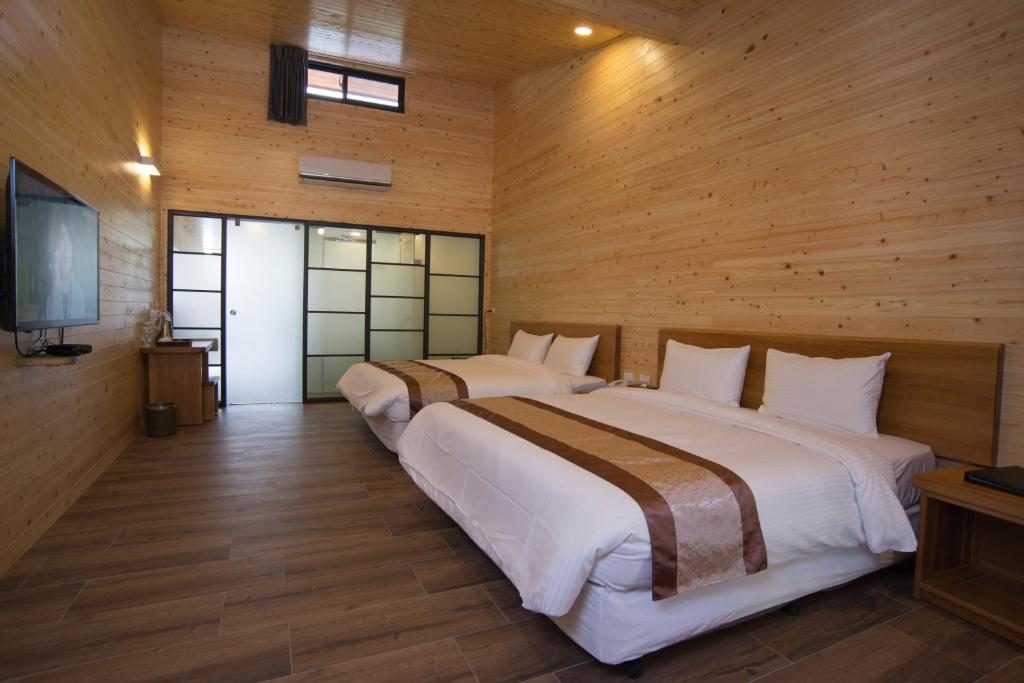 夜晚泡湯看星星，早晨被山嵐叫醒：苗栗湯之美的 24 小時浪漫劇本