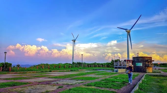 苗栗後龍好望角風景區：海風、風車與浪漫日落秘境