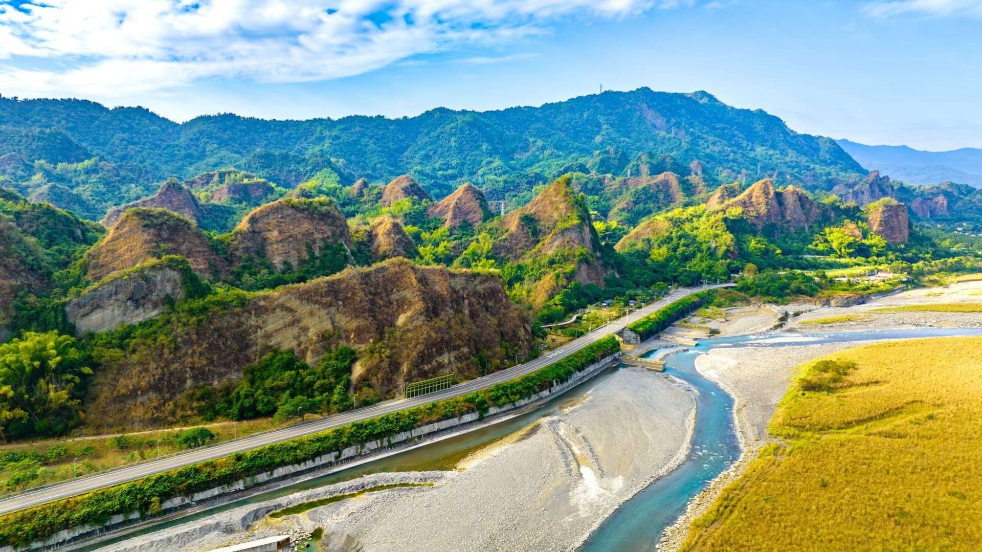 天氣冷不用飛日本！高雄寶來山澤居Villa，專屬湯屋＋山景小木屋超療癒