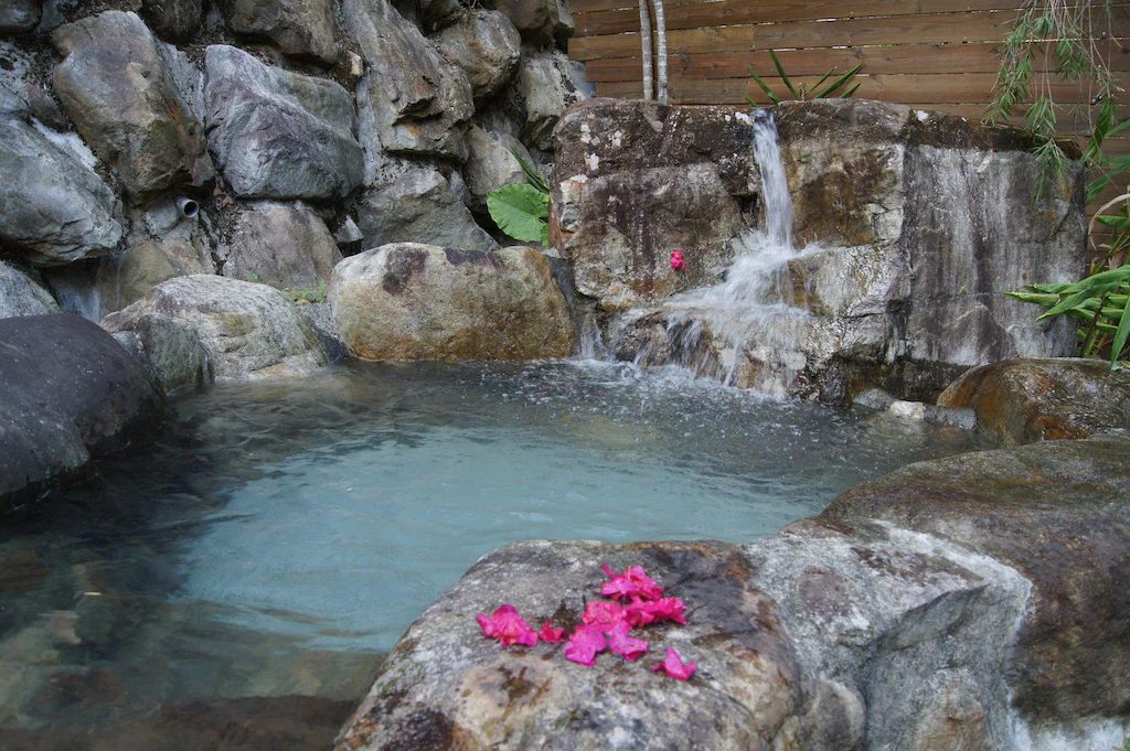 《泡在雲端的假期》｜谷關四季溫泉會館，山谷美人湯帶你解鎖身心的「續命泉」