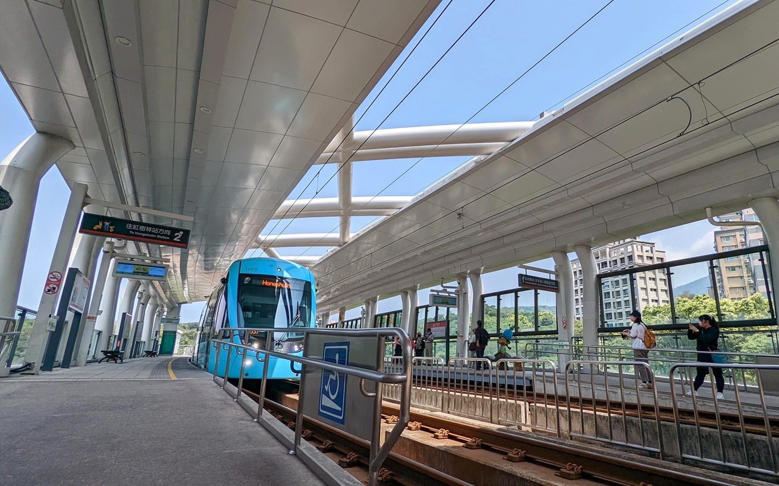 漁人碼頭不只看海！情人橋夕陽＋漁港海鮮，一日行程超滿足