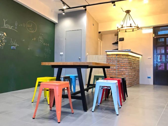 九窩・九份膠囊旅店