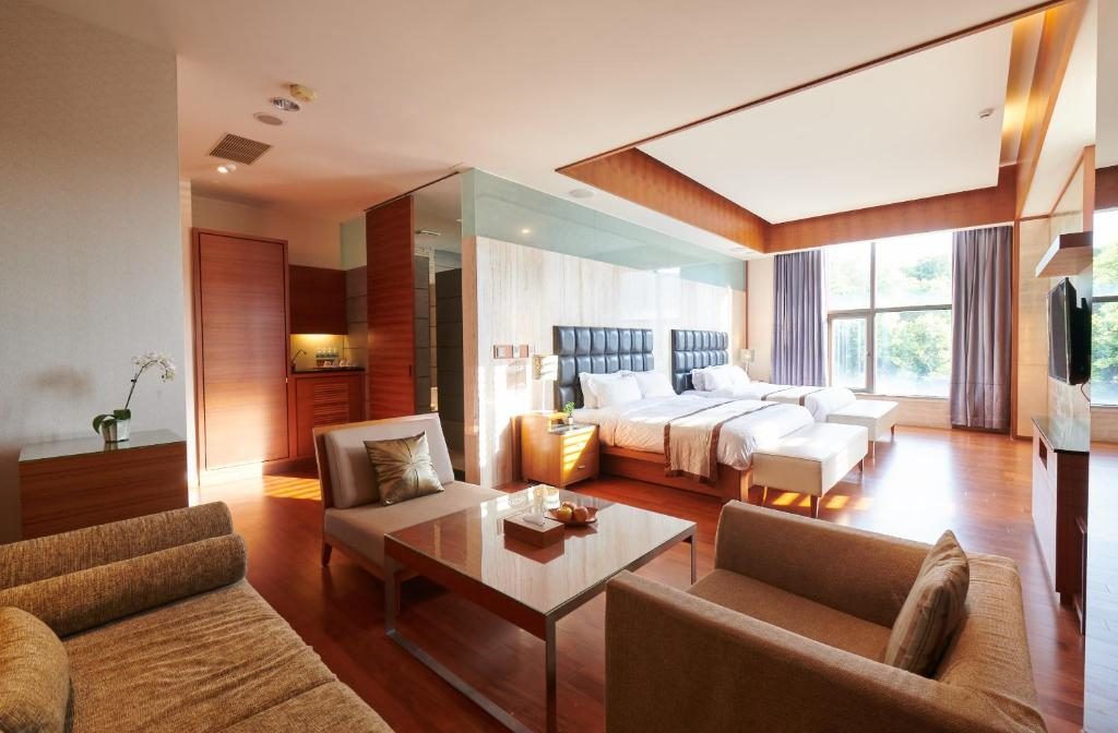 台南山裡的『黑金SPA』！儷景溫泉會館讓你邊泡湯邊看嘉南平原夜色