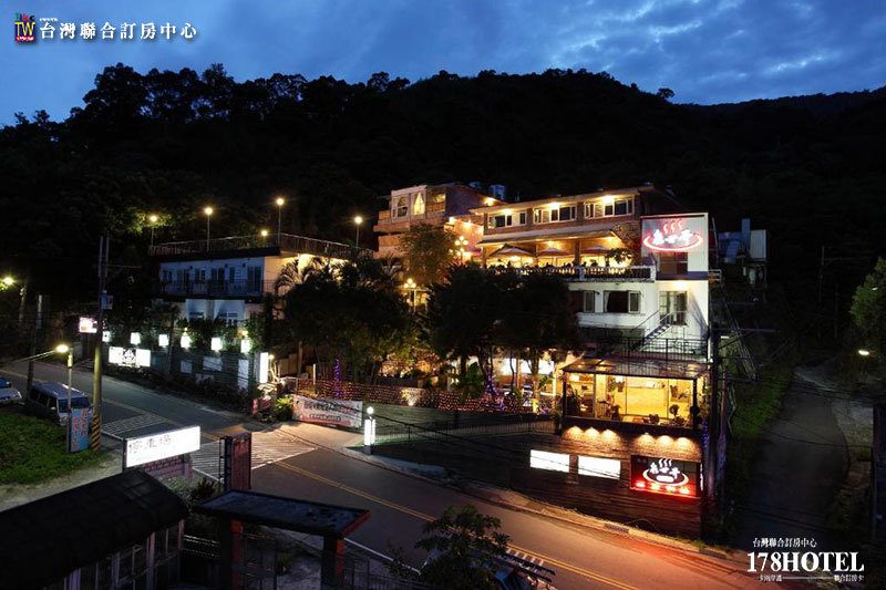 烏來泡湯住宿首選｜泉世界溫泉會館雙人一泊二食只要 $2,499，週五入住還不加價！