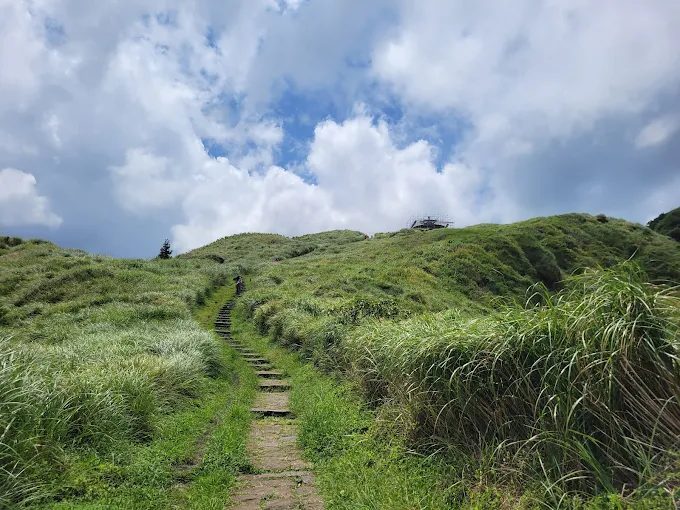 沒有濾鏡也很美：墾丁藍、山嵐白、彩虹村的手繪色