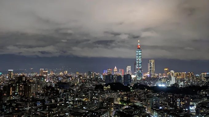白天森林浴、晚上看夜景|台北近郊 5 大療癒景點,給你 24 小時浪漫