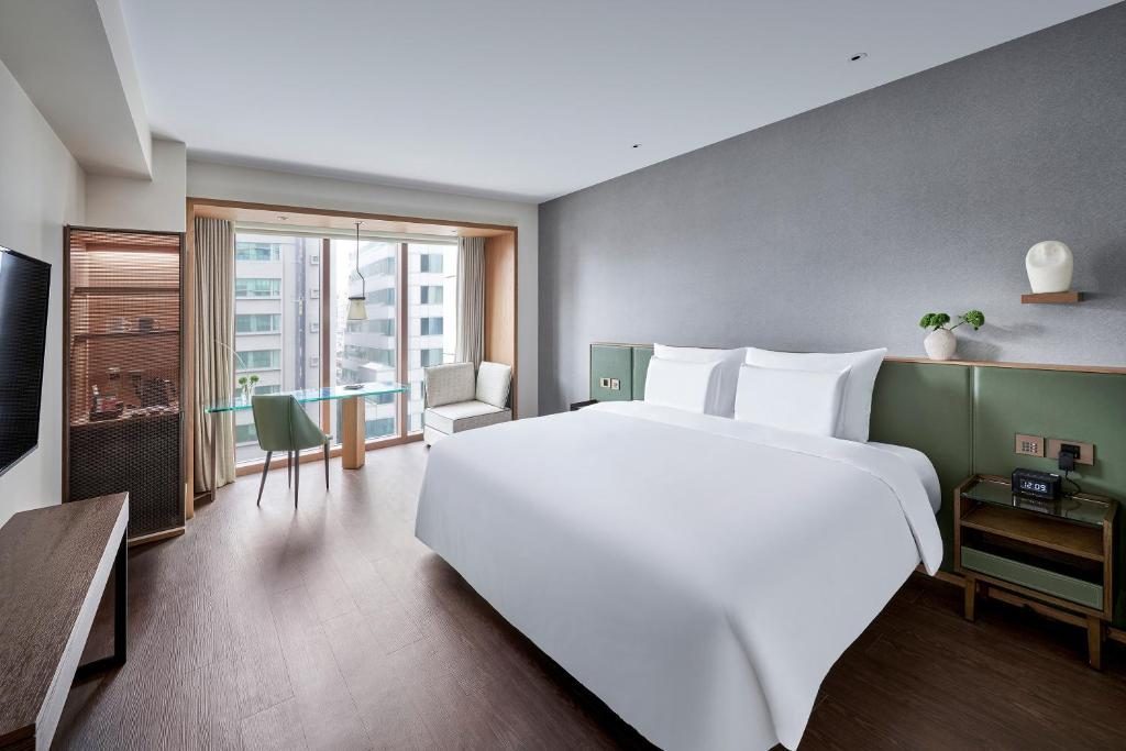 鬧區裡的設計寓所｜寒居酒店，從 BeGood 早餐到寧夏夜市的台北日常