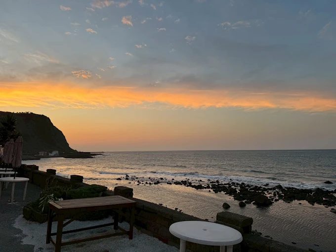 北海岸的浪漫秘境｜在三芝喝咖啡、石門看夕陽、富基吃萬里蟹