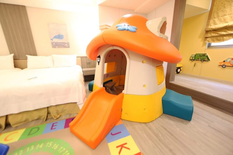 雲林住宿推薦｜緻麗伯爵酒店：歐風典雅住宿只要 $1,580 起，享受高 CP 值斗六小旅行！