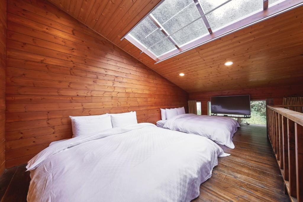 從白天行程走回山裡，在雲鄉溫泉山莊用溫泉放慢南投夜晚