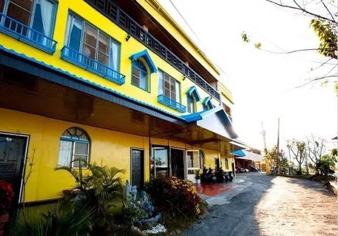 南投清境住宿推薦｜佳美渡假山莊 $1,888 起，山中木屋 × 星空茶園，一泊二食輕鬆放鬆