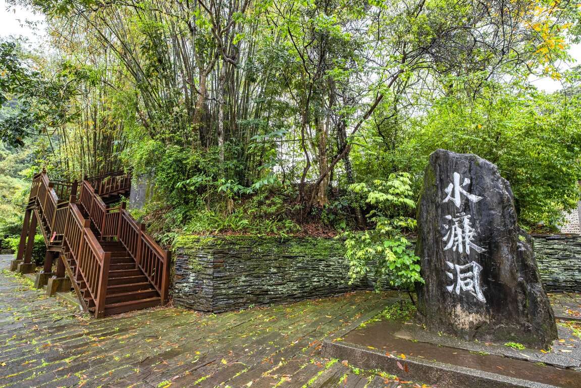 花蓮景點推薦雲山水夢幻湖|夢幻湖泊、美拍秘境、交通全攻略