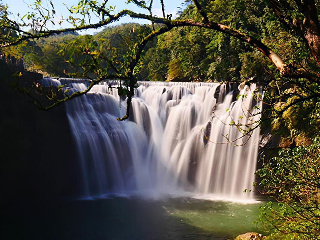 「這趟旅程值『十分』」｜平溪彩虹瀑布＋老街美食，一日就上癮