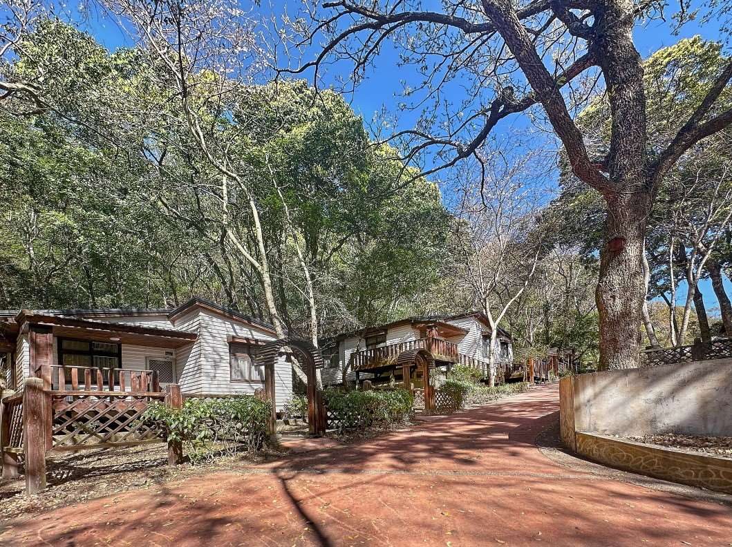 奧萬大園區內溫馨的小木屋住宿區